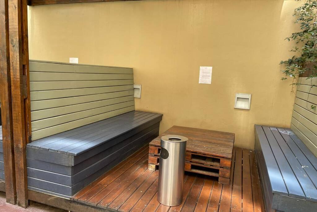 Cool & Easy Flat In The Heart Of Marshalltown Johannesburg Exterior photo